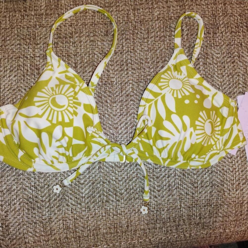 Wild-fable Women's White and Green Bikini-and-tankini-tops